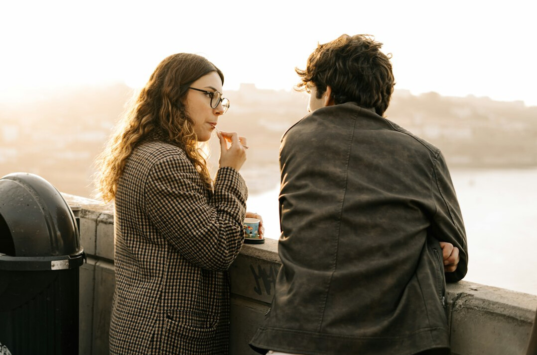 couple discussing money goals